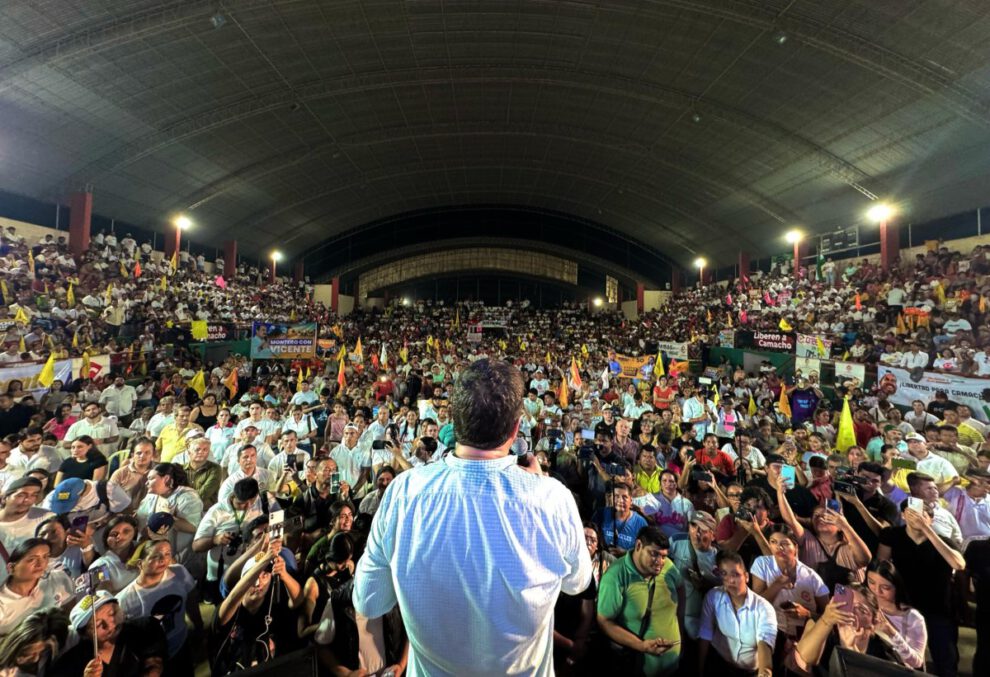 Samuel Doria Medina lanza su programa de gobierno en Montero