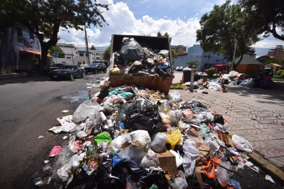 Crisis ambiental en Cochabamba por acumulación de basura