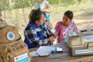 Atenciones médicas tras inundaciones