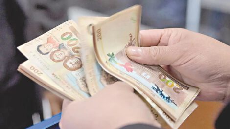 aumento salarial en Bolivia genera reacciones encontradas entre legisladores