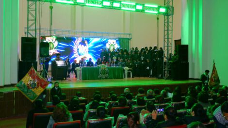 Colegio Jorge Oblitas celebra su centenario
