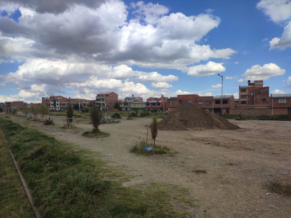 avasallamiento de terrenos operativos en Viacha