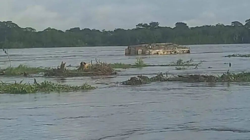 naufragio Barco Hospital Walter Bártolo en el río Mamoré