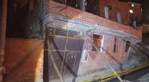 Vivienda al borde del colapso en Villa San Isidro