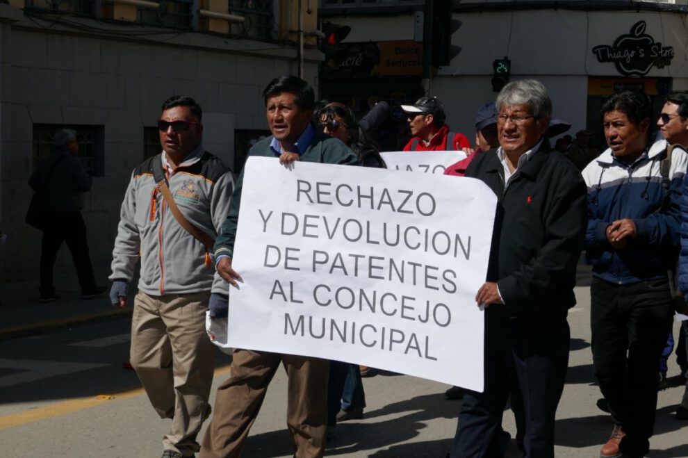 Protesta contra la Ley Municipal de Patentes en Oruro