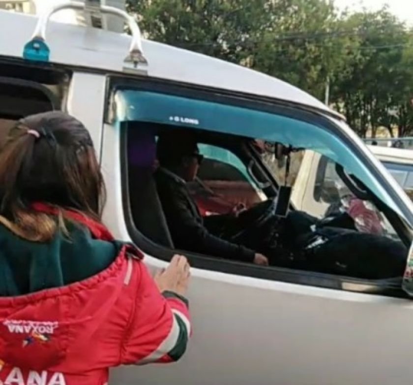 Conductor aprehendido por atropello a servidor público en La Paz