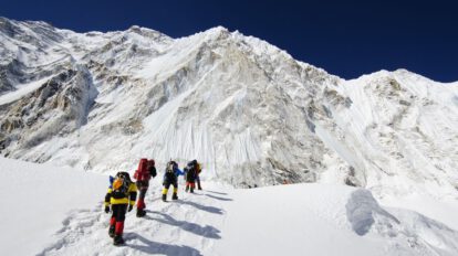 Reglas para escalar el monte Everest en Nepal