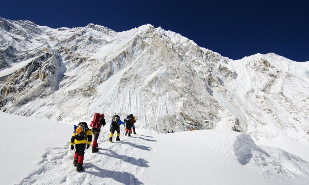 Reglas para escalar el monte Everest en Nepal