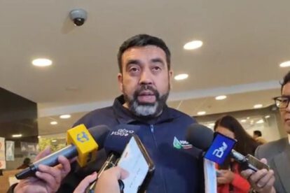 Plan contra incendios forestales presentado por el Ministro de Medio Ambiente y Agua, Álvaro Ruiz
