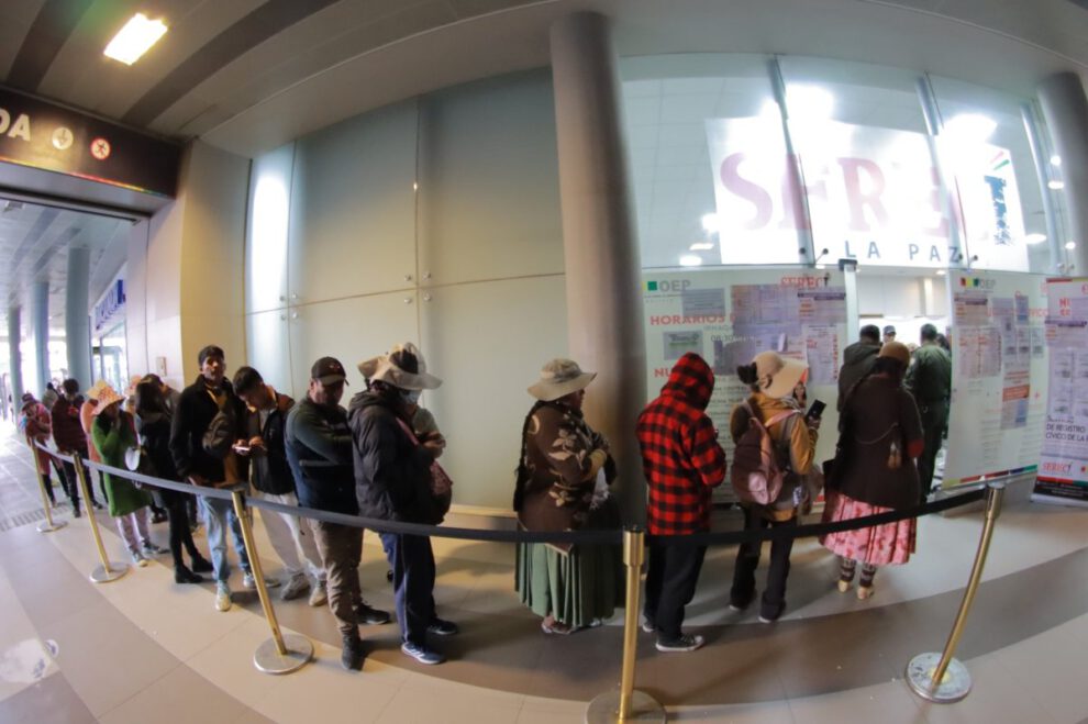 Empadronamiento biométrico para elecciones del 17 de agosto