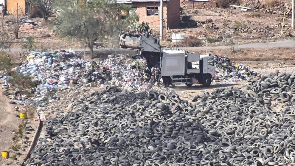 K’ara K’ara y la vigilia para impedir ingreso de basura