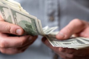 El Gobierno boliviano defiende sostenibilidad de endeudamiento externo