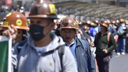 Mineros del Norte paceño exigen más dotación de diésel