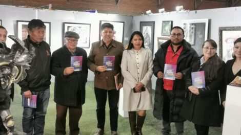 Exposición Artistas Emergentes de Bolivia en la Feria del Libro de Oruro