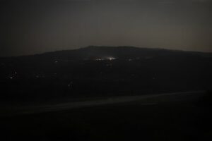 Escalada de tensión entre India y Pakistán durante explosiones en Cachemira