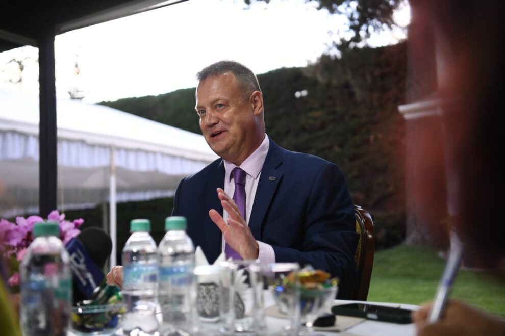 El embajador de Rusia apoya la política boliviana de sustitución de importaciones