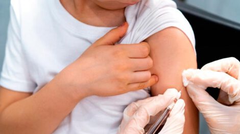 Vacunas pediátricas contra la influenza ya están disponibles en centros de salud del país