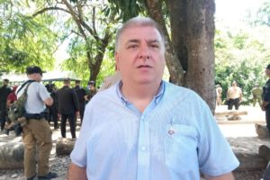 alambrado en Aguas Blancas impide ingreso de bolivianos para sufragar