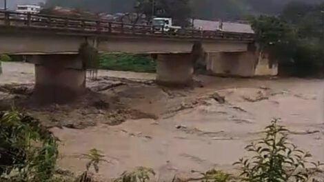 Desborde del río Yara afecta a más de 8.470 viviendas en Caranavi