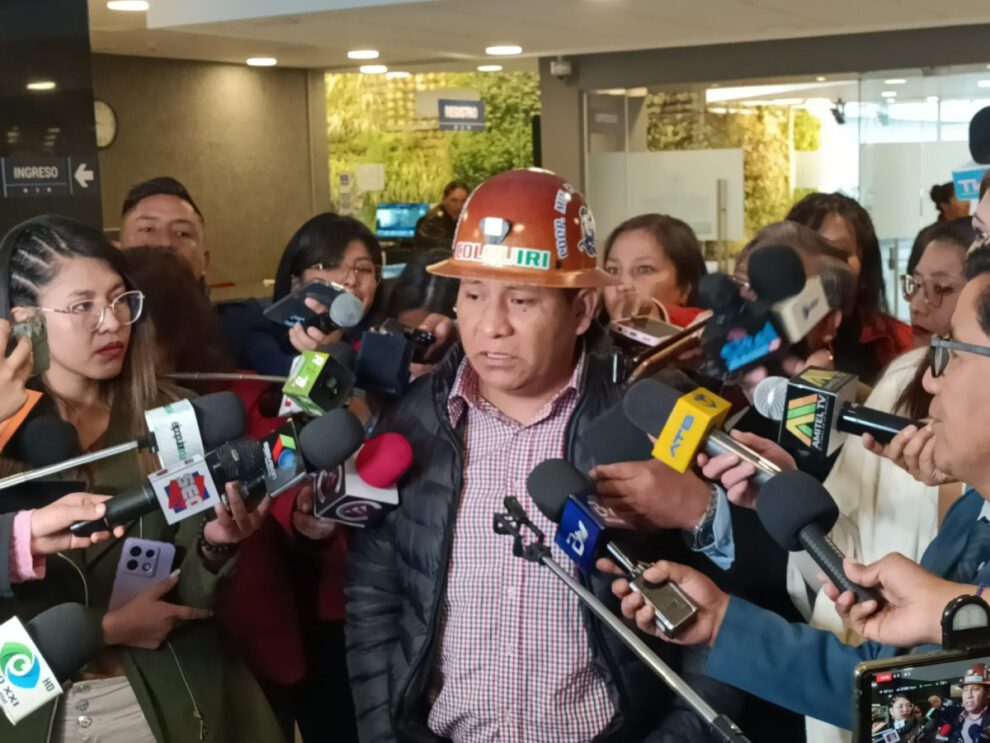 Acuerdos oscuros entre Arce y Morales