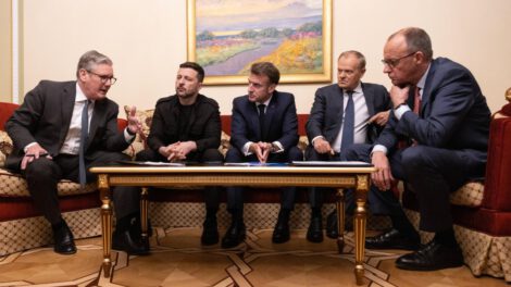 Zelenski exige reunión cara a cara con Putin para negociar fin de guerra