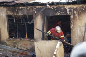 Incendio en la zona Gran Poder de La Paz