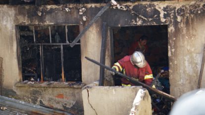 Incendio en la zona Gran Poder de La Paz