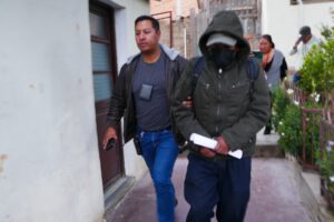 Detienen a profesor por acoso sexual