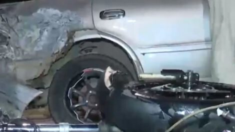 Motociclista herido durante carrera clandestina en Santa Cruz