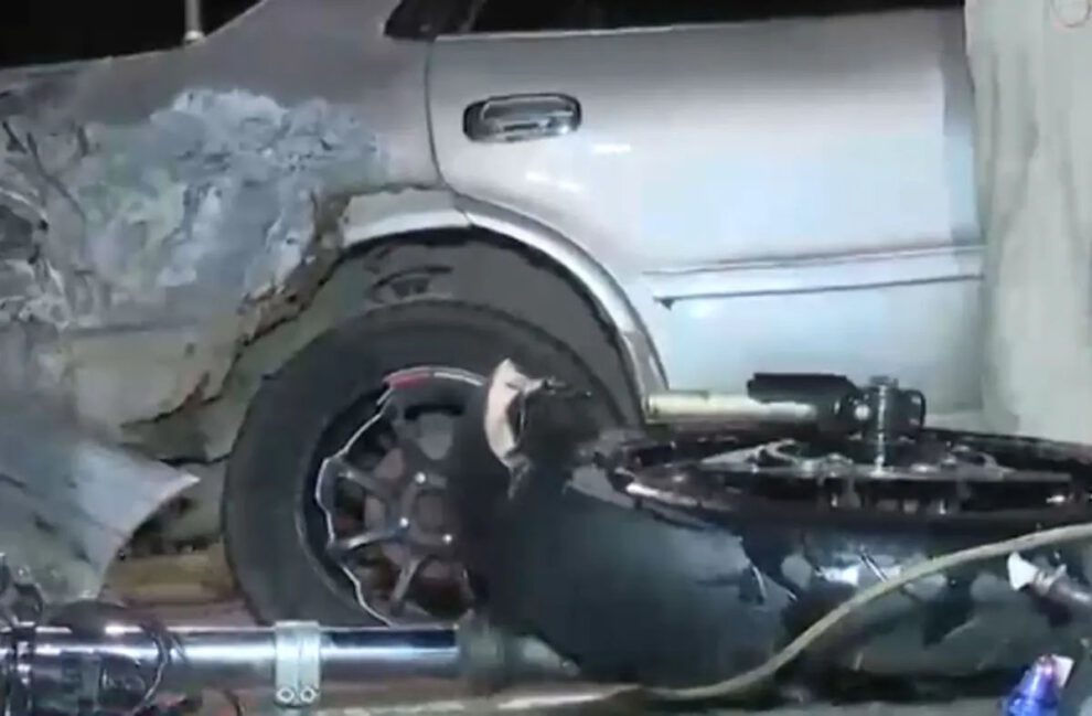 Motociclista herido durante carrera clandestina en Santa Cruz