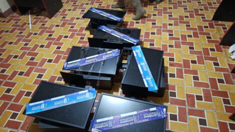 Intervención en sala de juegos ilegal en Cochabamba