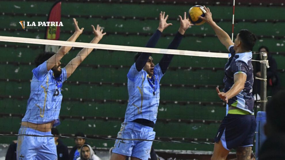 CAN triunfa en Voleibol
