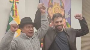Candidatos del MAS Eduardo Del Castillo y Milán Berna