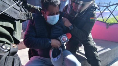 Agresiones a periodistas durante la marcha de apoyo a Evo Morales
