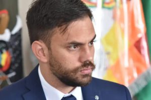 Eduardo Del Castillo renuncia para postularse a la presidencia