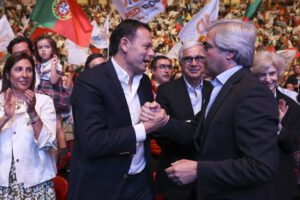 Derecha portuguesa triunfa en elecciones legislativas de 2025