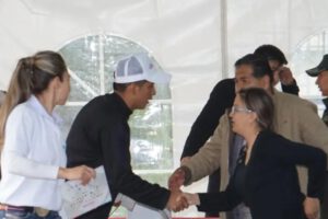 Registro de candidatos MTS Andrónico Rodríguez y Mariana Prado