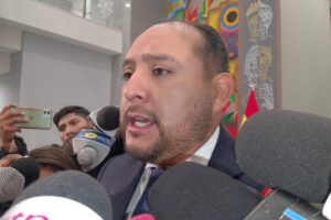 nuevo ministro de Gobierno Roberto Ríos