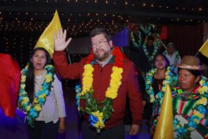 Samuel Doria Medina promete estabilidad económica en 100 días