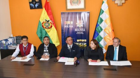 Tesis del Bicentenario 2025