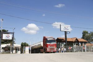 YPFB asegura que solo el 10% de cisterneros exige ajustar tarifas de flete