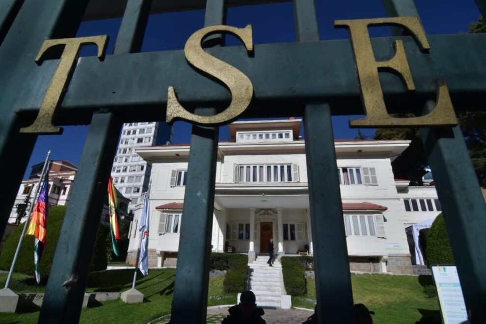 Ley del Principio de Preclusión en el Tribunal Supremo Electoral