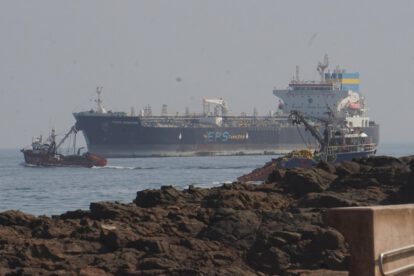 Restricción de buques en Arica afecta el ingreso de combustibles a Bolivia