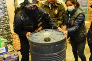 Oruro mercado Bolívar: operativo contra agio y especulación en aceite