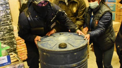 Oruro mercado Bolívar: operativo contra agio y especulación en aceite