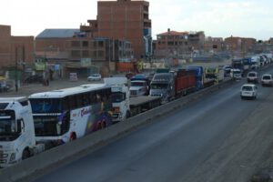 Futpoch exige soluciones al Gobierno ante alza de precios y escasez de combustible