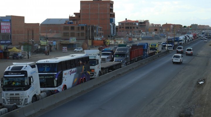 Futpoch exige soluciones al Gobierno ante alza de precios y escasez de combustible