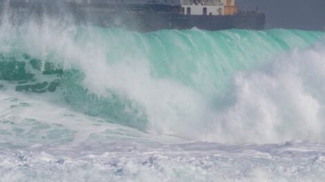 Desembarque de combustible en Arica