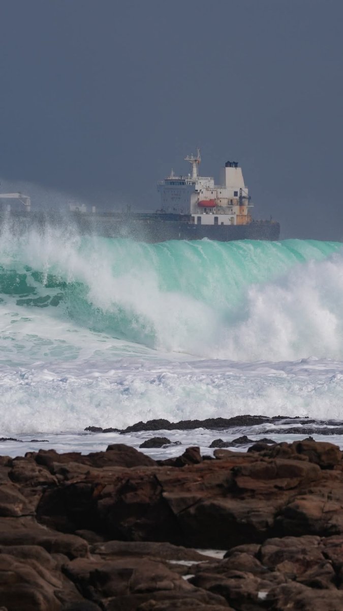 Desembarque de combustible en Arica