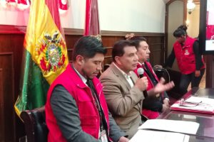 Gobernador de Oruro viaja a Brasil para participar de feria e impulsar comercio